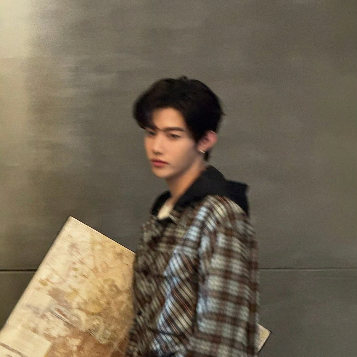 Behind-the-scenes cut of Zhang Hao (ZEROBASEONE)