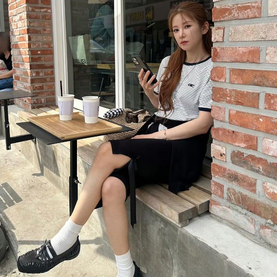 Recent activity shot of Park Chorong (Apink)