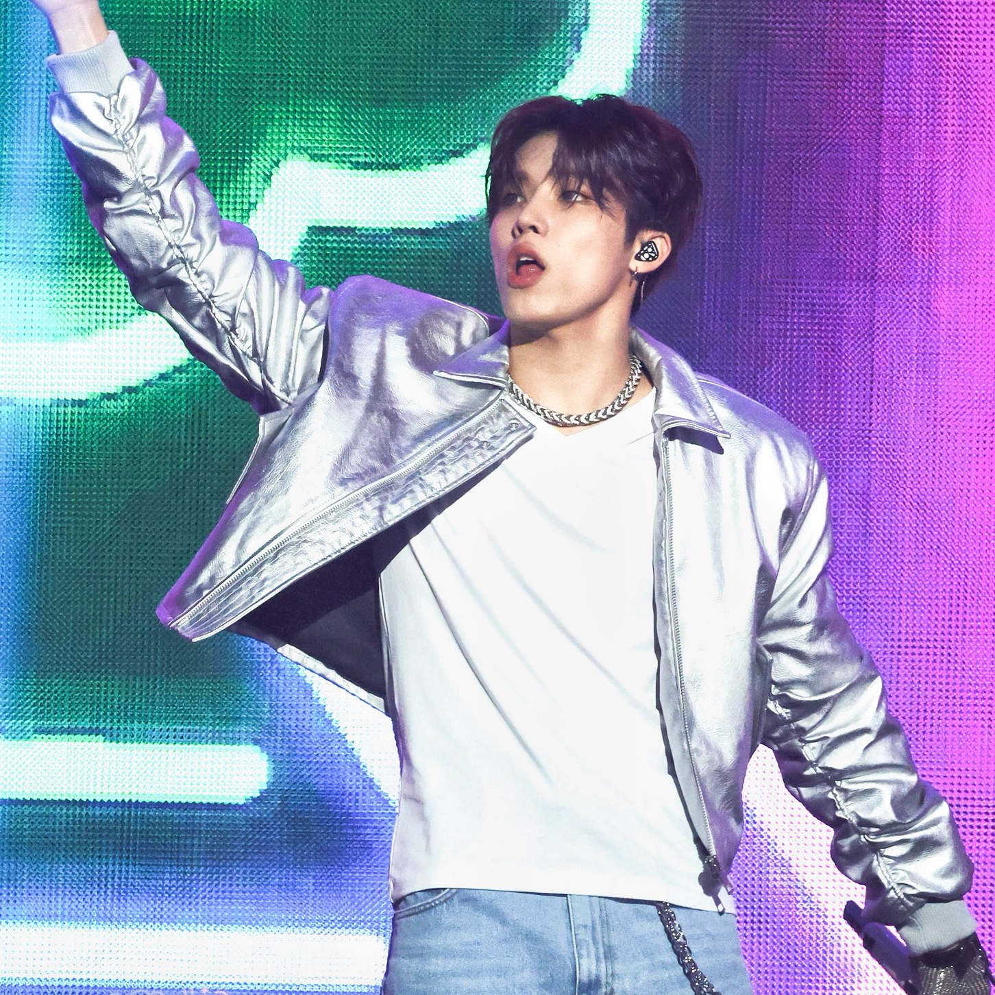Foto terbaru Park Jeongwoo (TREASURE)