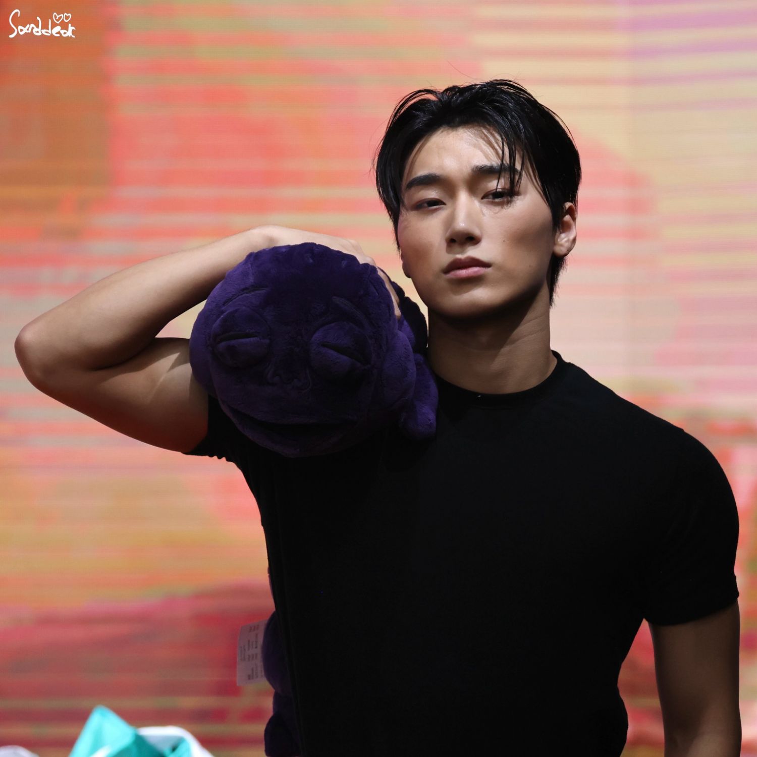 Behind-the-scenes cut of San (ATEEZ)