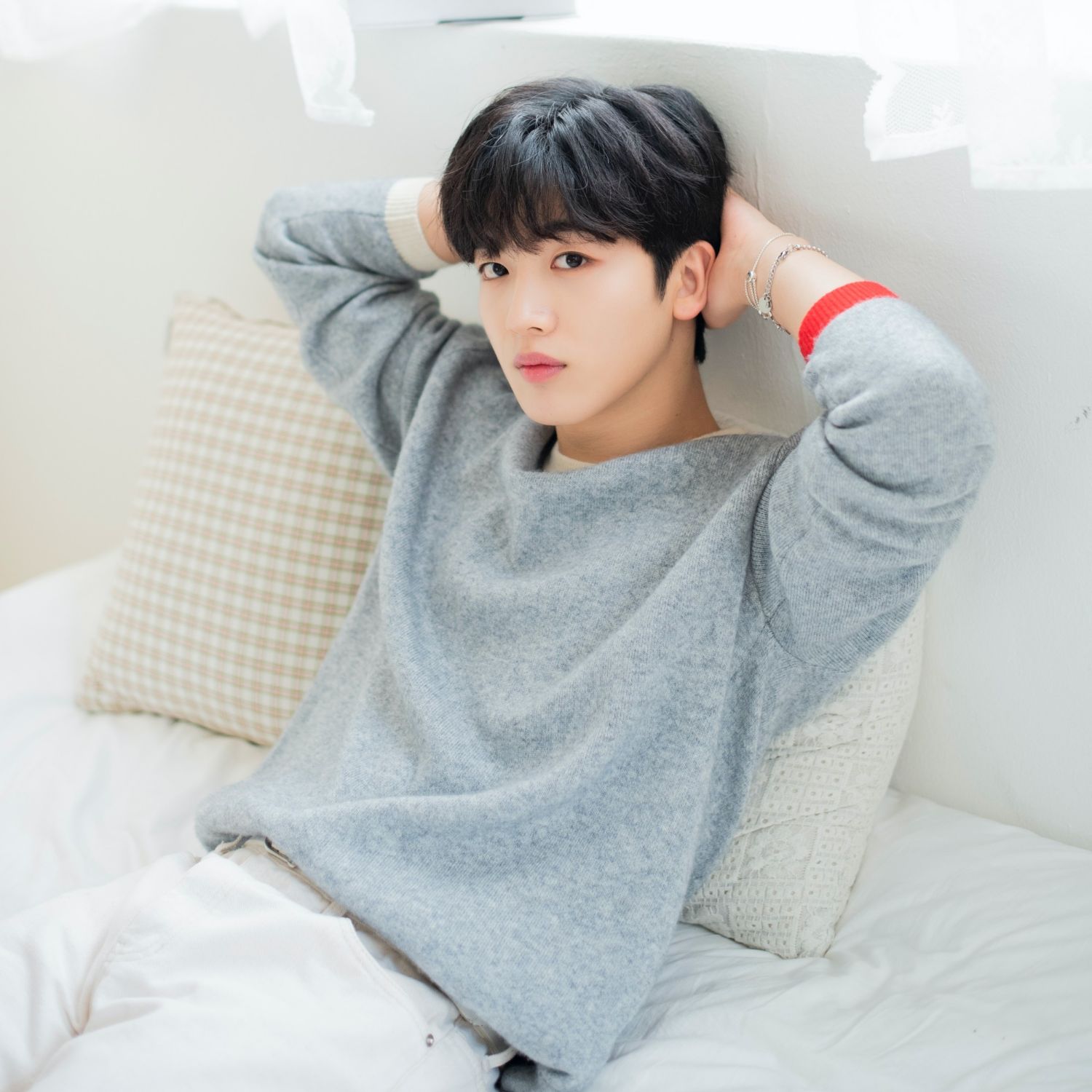 Behind-the-scenes cut of Kim Yohan (WEi)