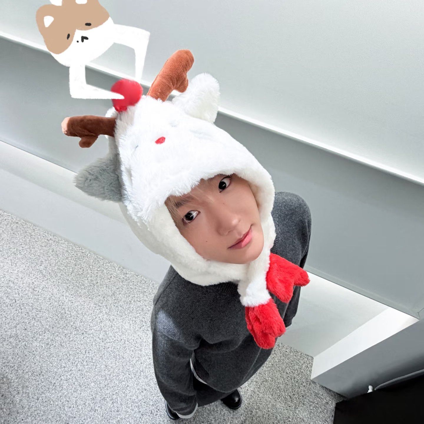 백현 (EXO)의 비하인드 컷