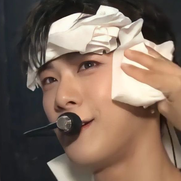 Recent activity shot of Moonbin (ASTRO)