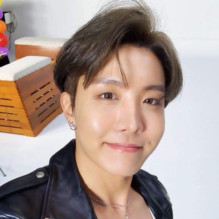 Behind-the-scenes cut of j-hope (BTS)