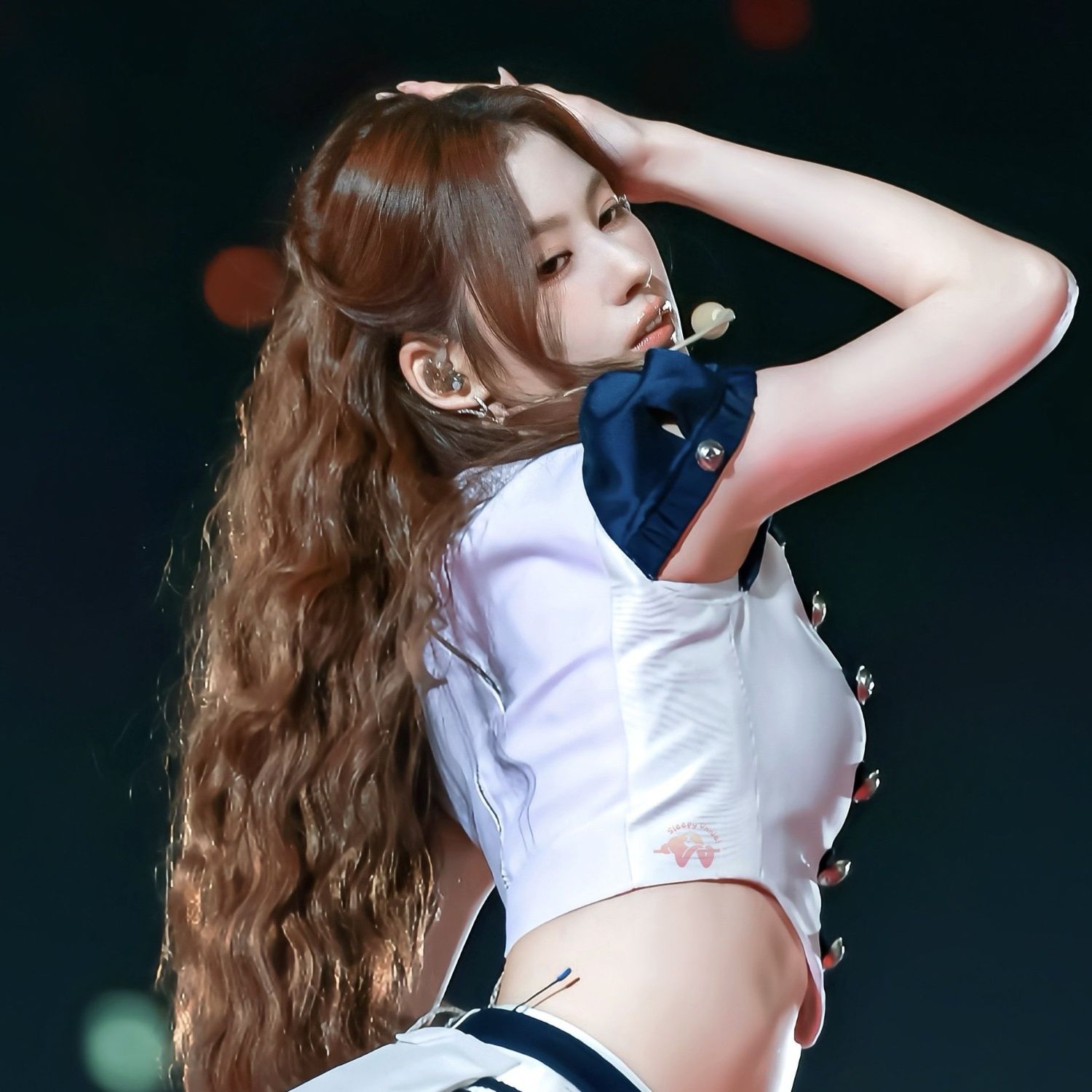 Sana (TWICE)的最新活动照片