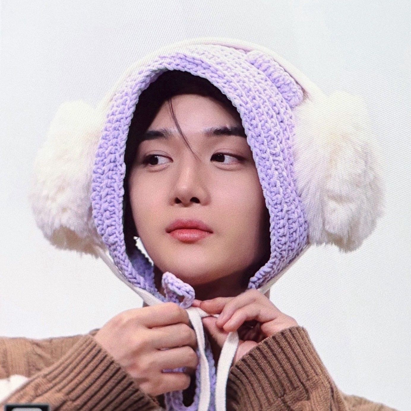 Behind-the-scenes cut of Bae Jinyoung