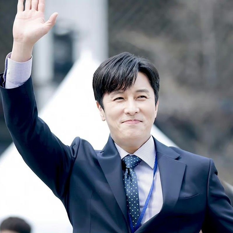 A moment captured by Kim Dongwan (SHINHWA)'s fan