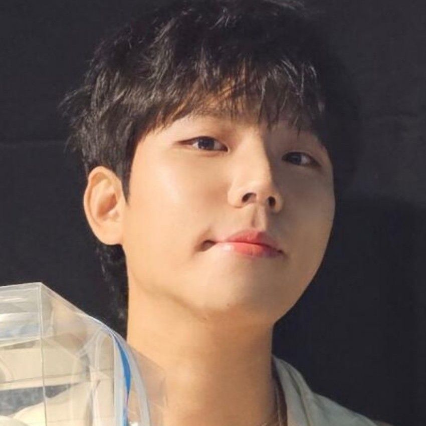 Latest photo of Jung Seunghwan