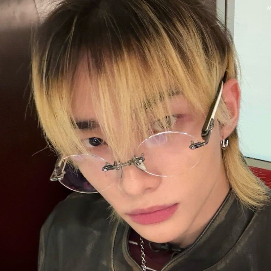 Latest photo of Hyunjin (Stray Kids)