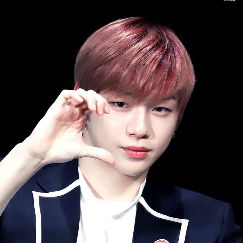 Behind-the-scenes cut of Kang Daniel