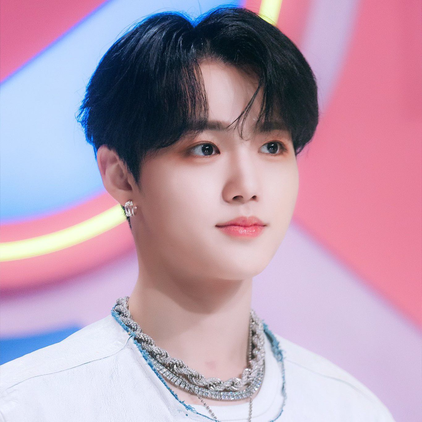 Behind-the-scenes cut of Doyoung (TREASURE)