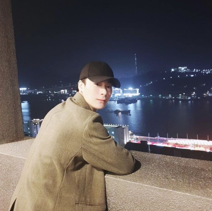 Behind-the-scenes cut of Moonbin (ASTRO)