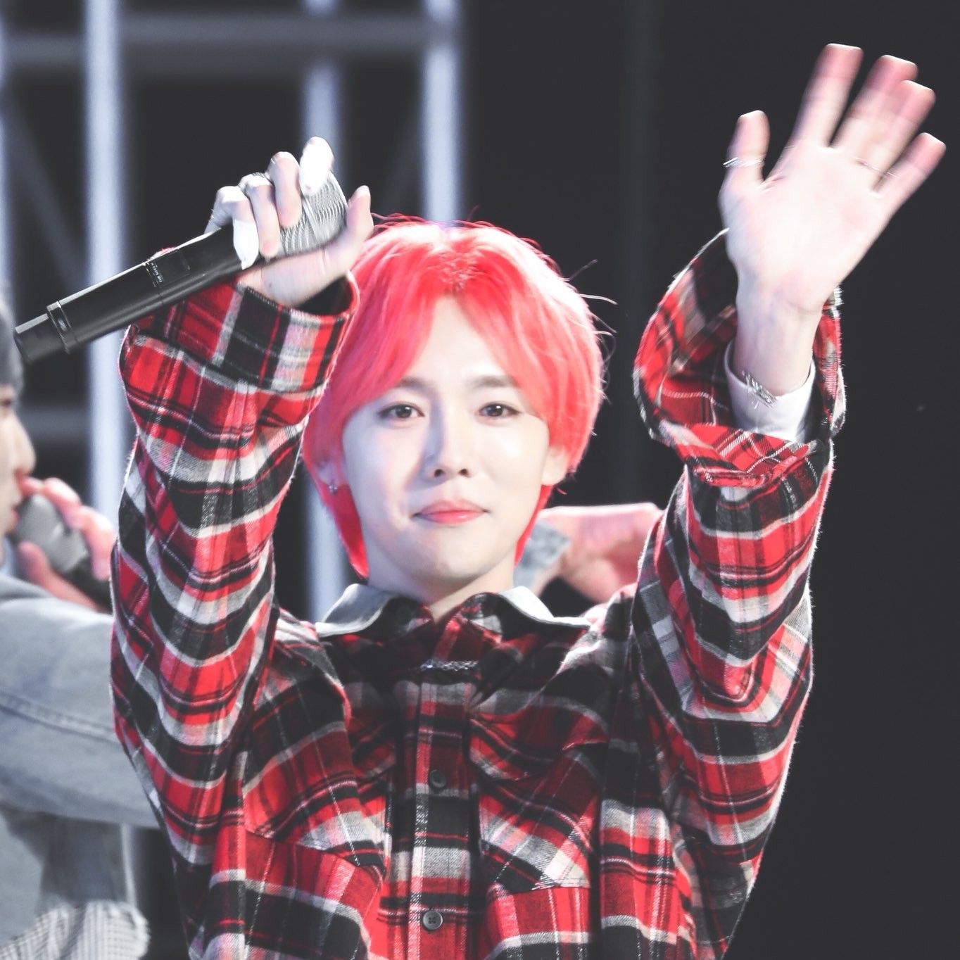 Behind-the-scenes cut of Jinwoo (WINNER)