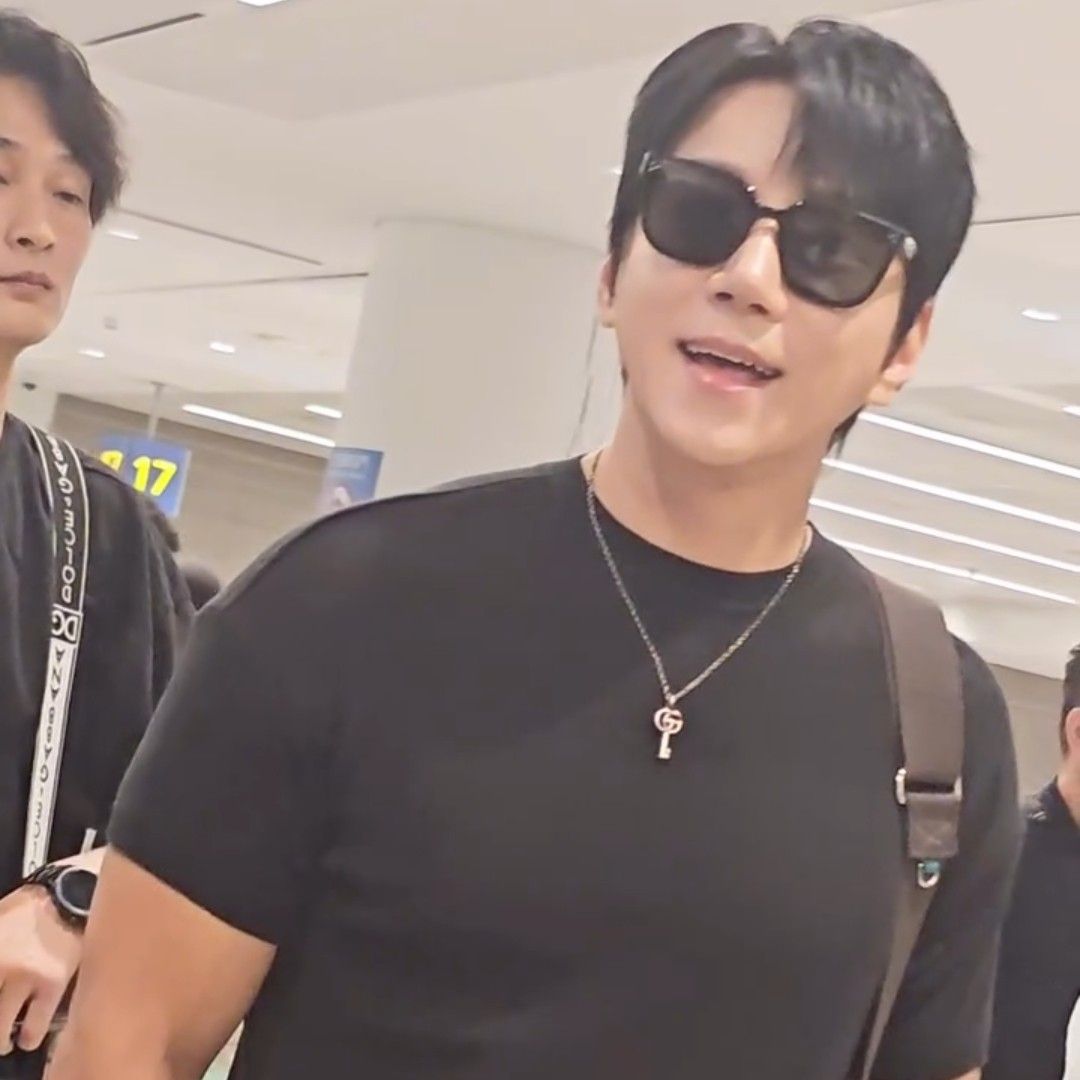 Momen yang diabadikan oleh penggemar Hwang Chiyeol