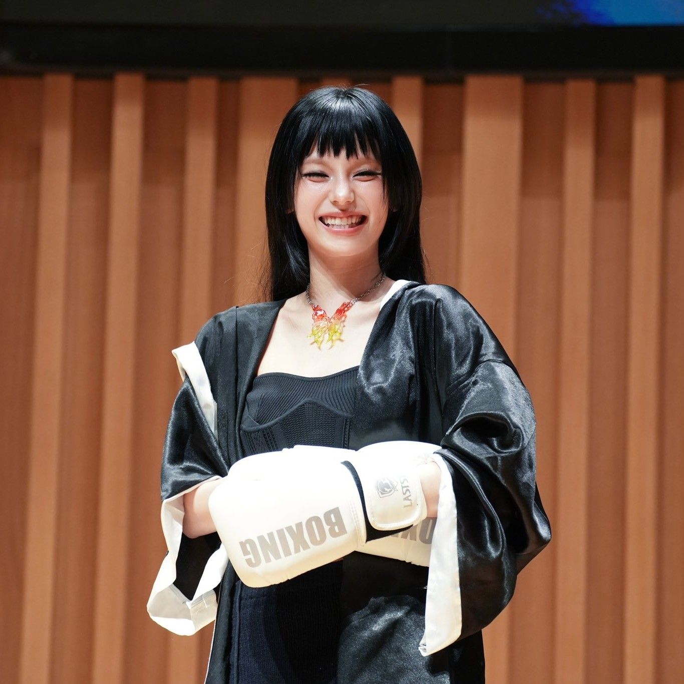 Recent activity shot of Yeji (ITZY)