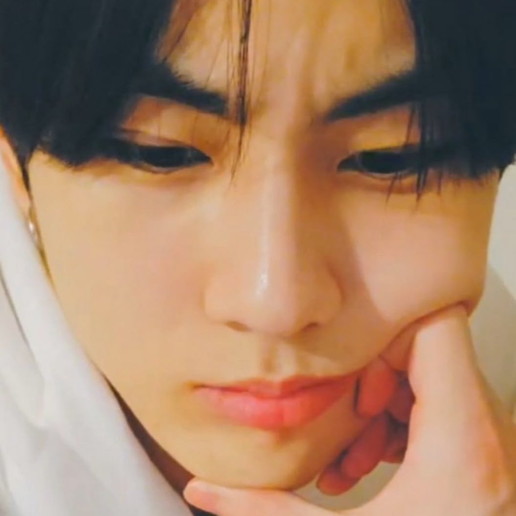 Latest photo of Jungwon (ENHYPEN)