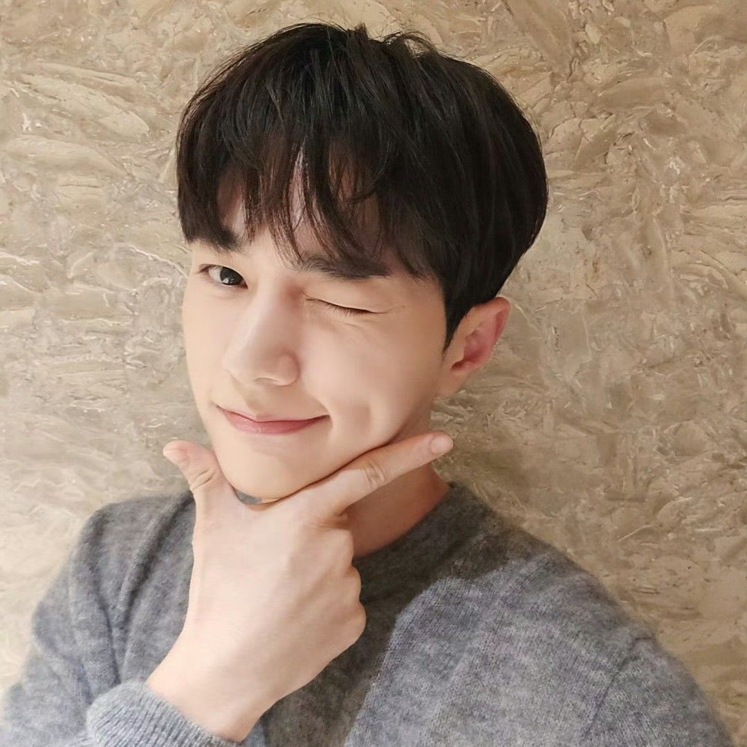 Recent activity shot of L (INFINITE)