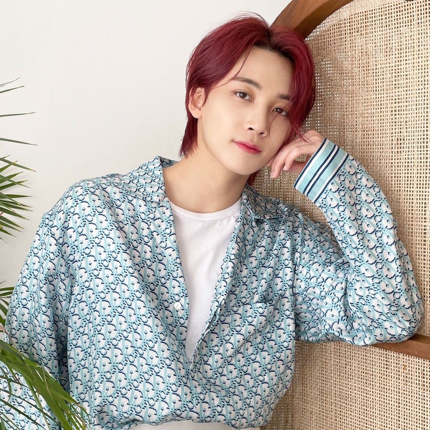 Latest photo of Jeonghan (SEVENTEEN)