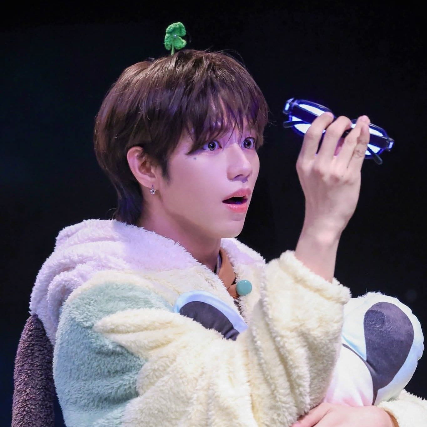 제이엘 (아홉)의 비하인드 컷