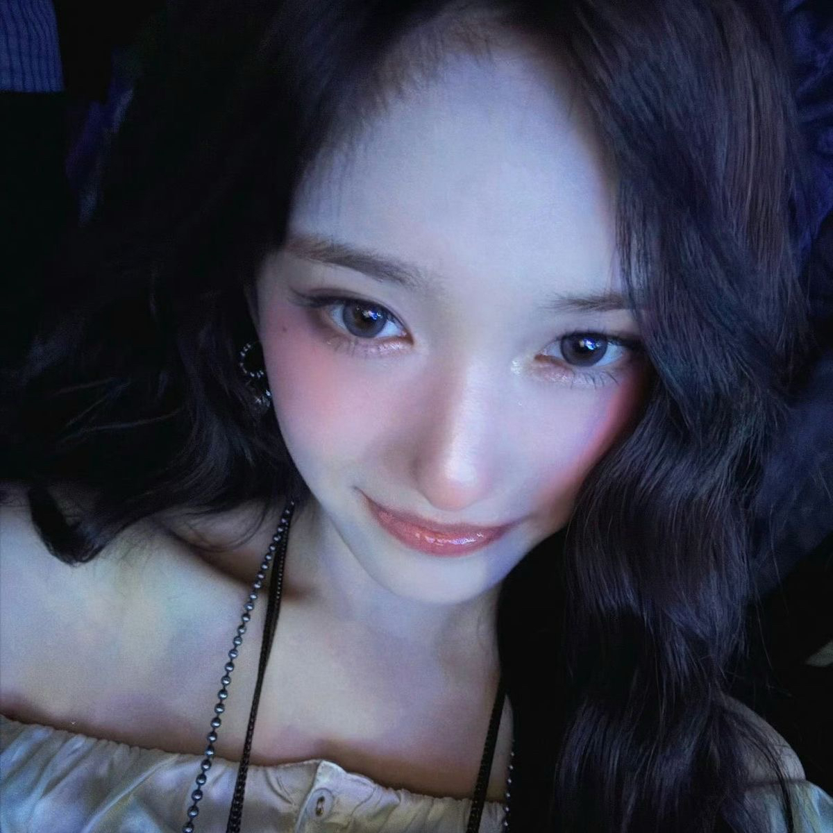 Latest photo of Leeseo (IVE)
