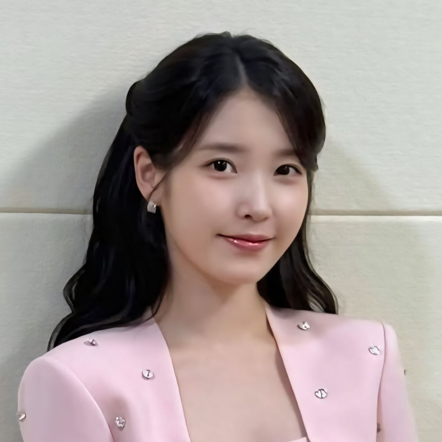 Recent activity shot of IU