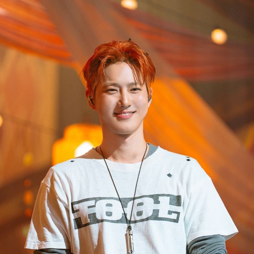 Latest photo of Suho (EXO)