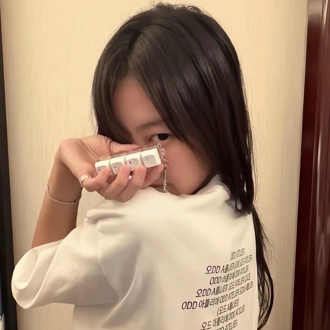 Jennie (BLACKPINK)的幕后花絮