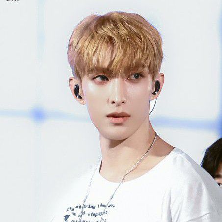 Foto aktivitas terbaru SEVENTEEN