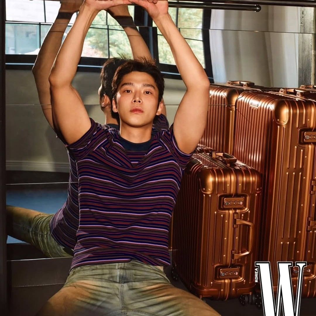Behind-the-scenes cut of Rowoon