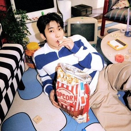 Recent activity shot of Wonwoo (SEVENTEEN)