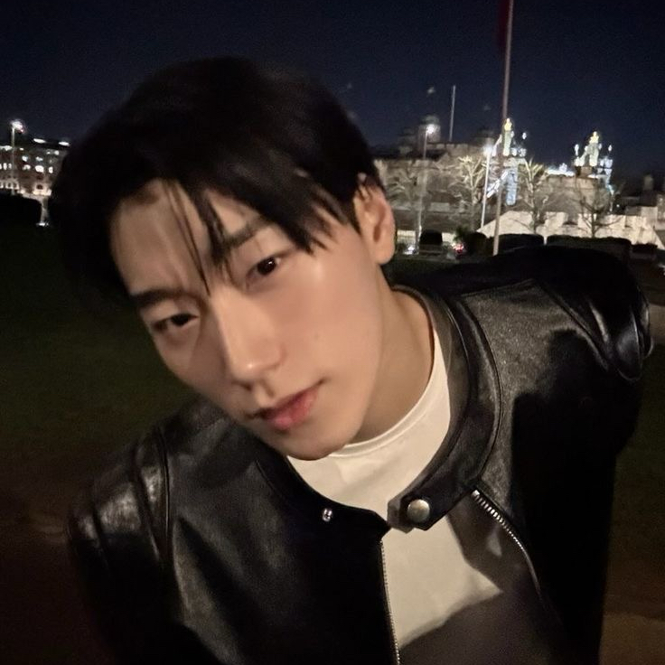 Behind-the-scenes cut of San (ATEEZ)