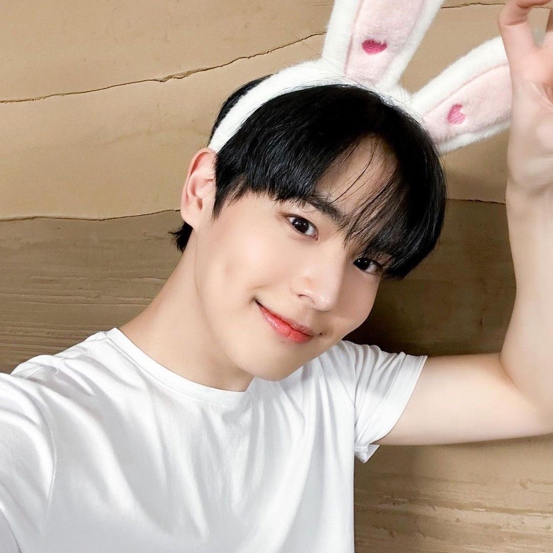 Behind-the-scenes cut of VICTON