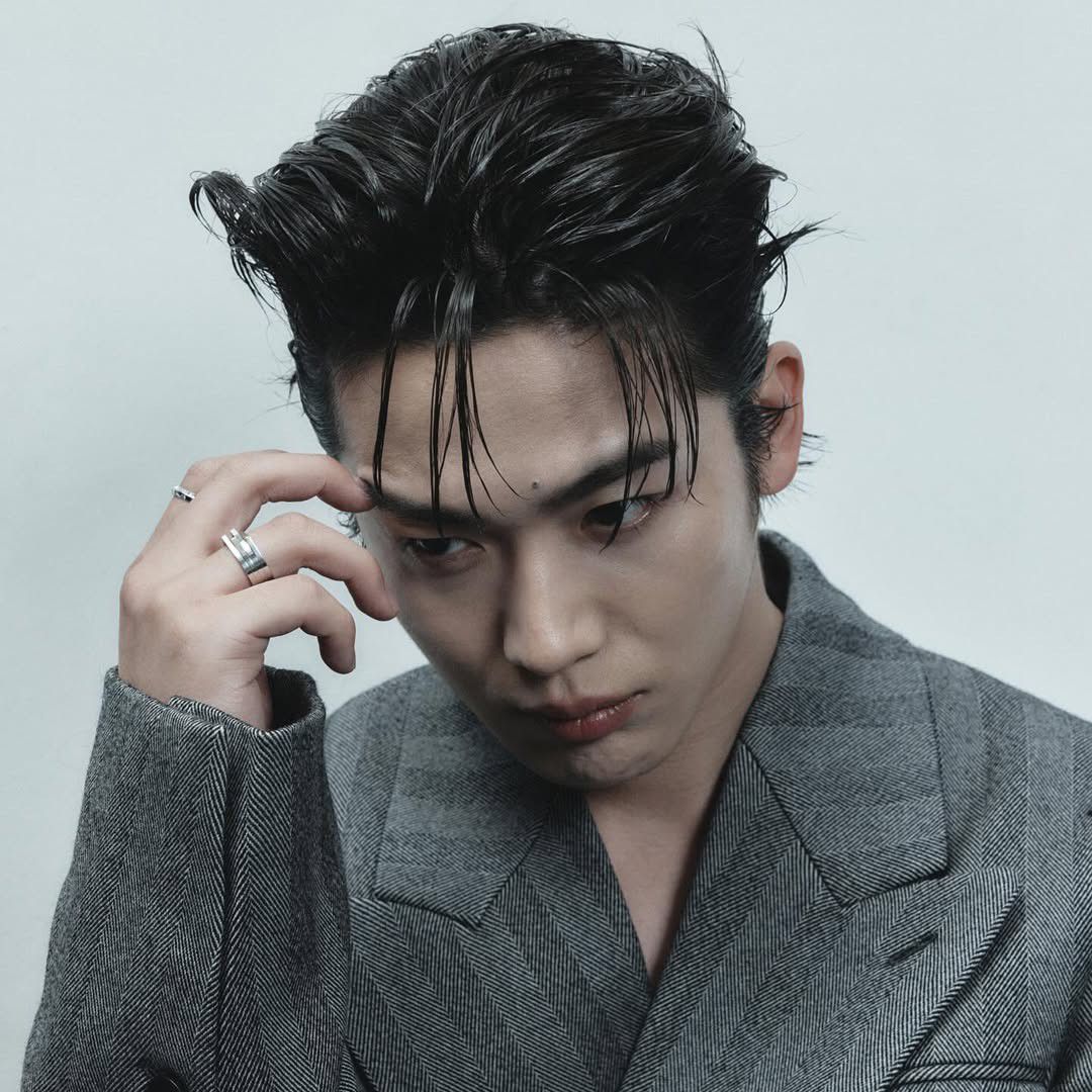 A moment captured by Kim Yohan (WEi)'s fan