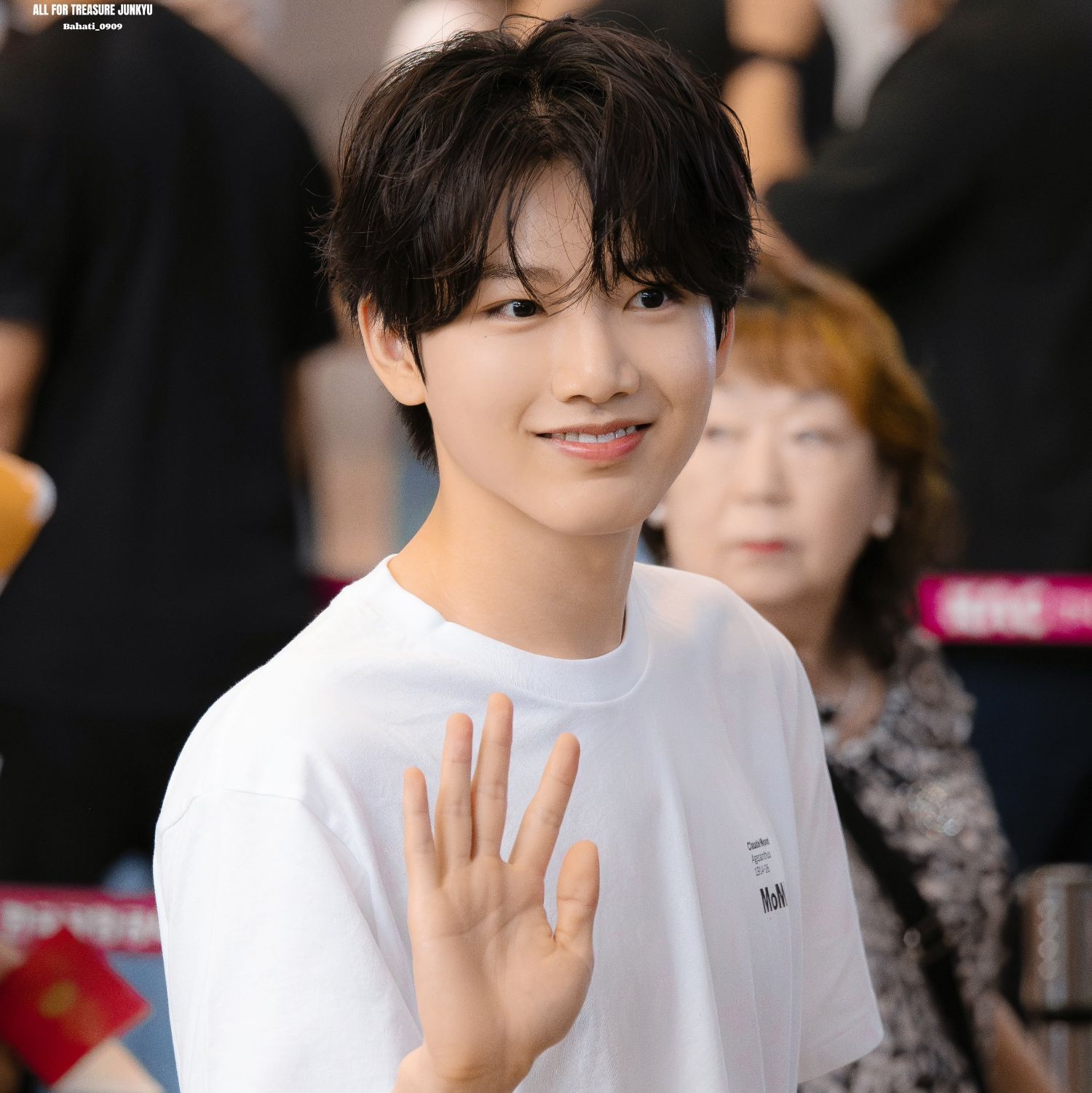 Behind-the-scenes cut of Junkyu (TREASURE)