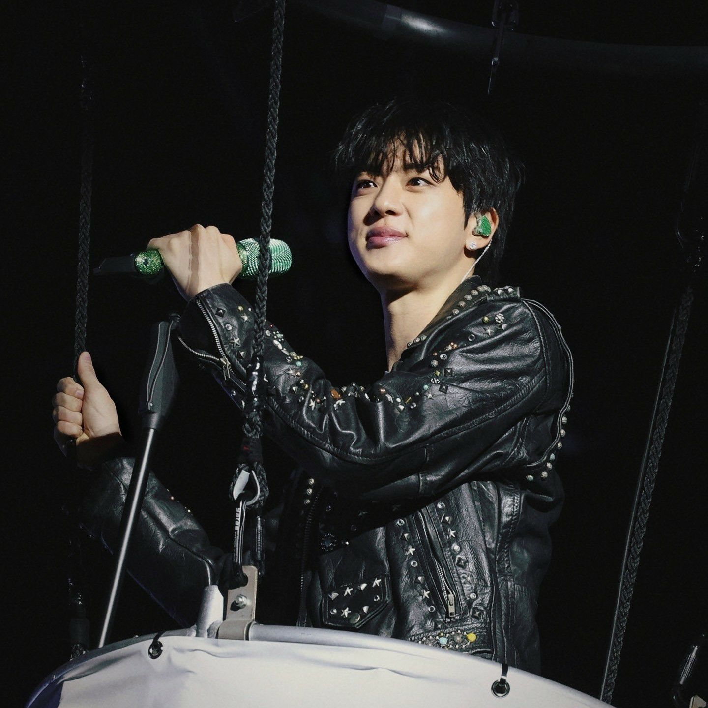 Jin (防弹少年团)的最新活动照片