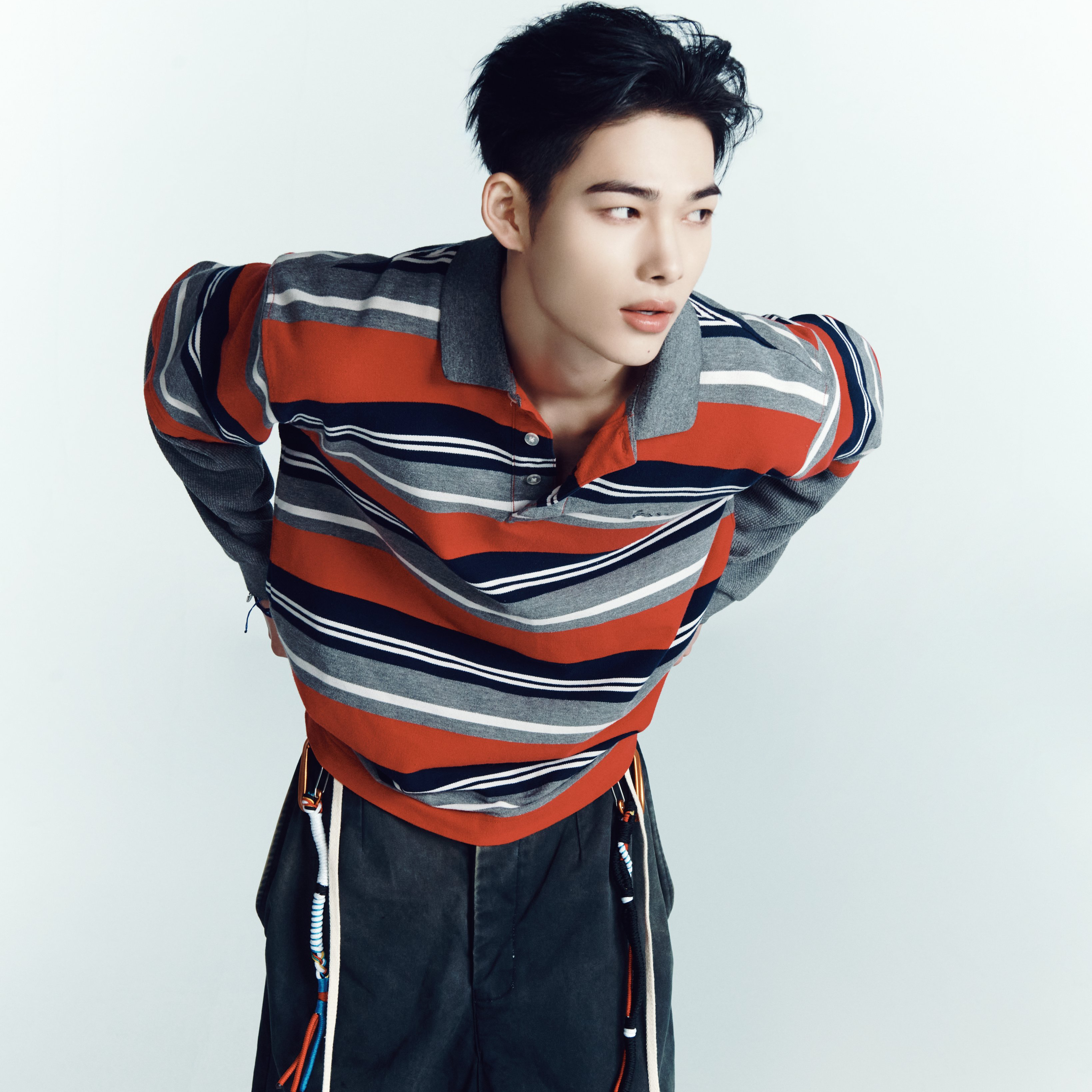 Latest photo of NI-KI (ENHYPEN)