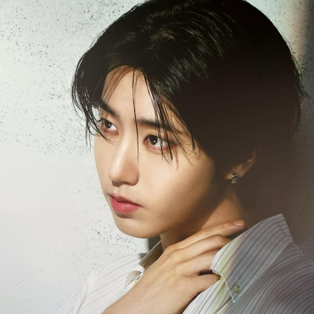 Foto aktivitas terbaru HAN (Stray Kids)