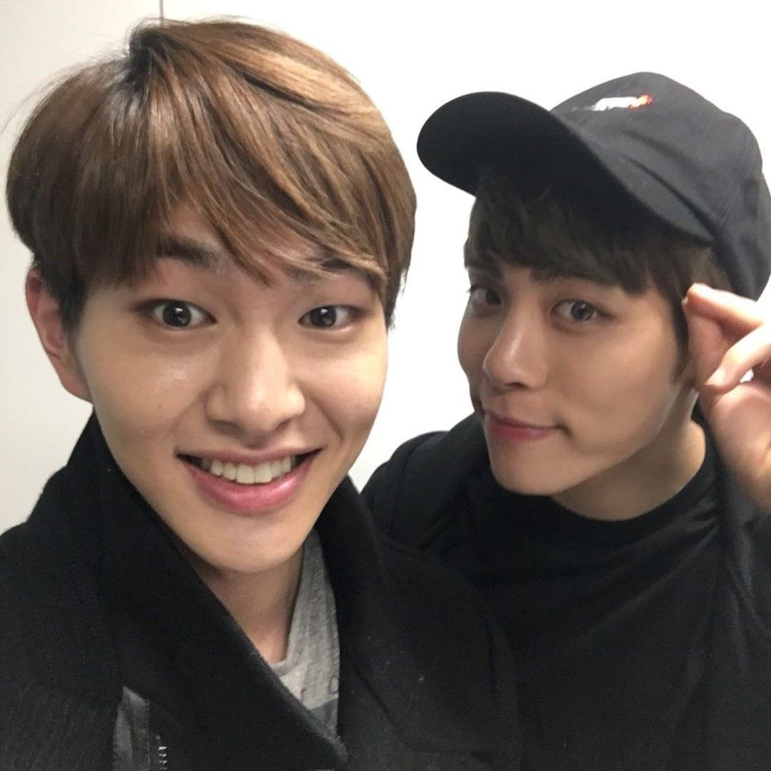 Recent activity shot of Onew (SHINee)