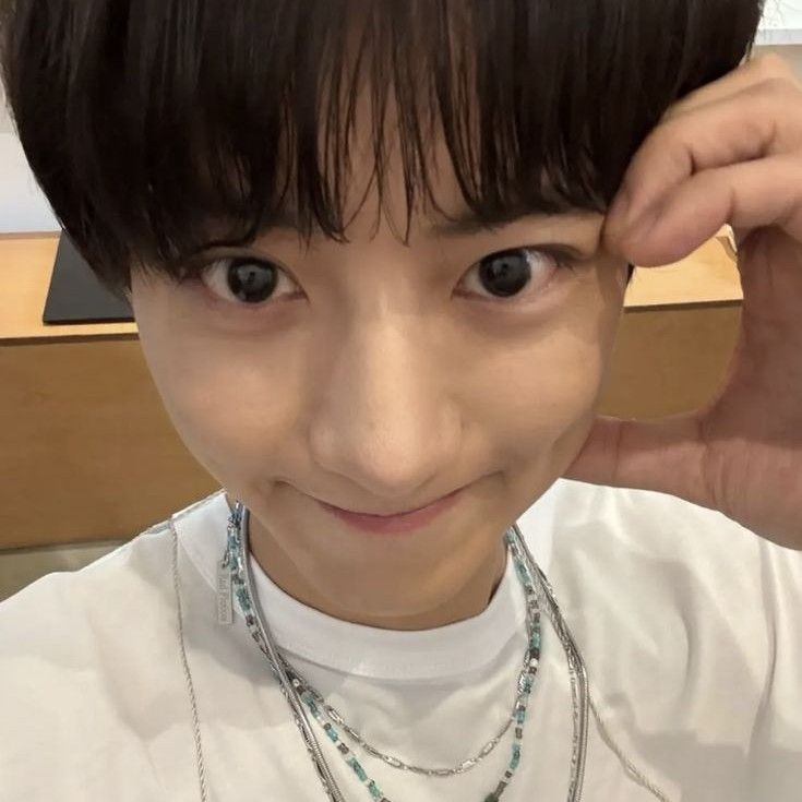 Foto terbaru Chanyeol (EXO)