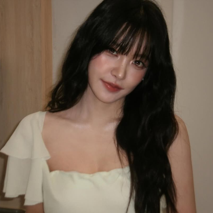 Recent activity shot of Yeri (Red Velvet)