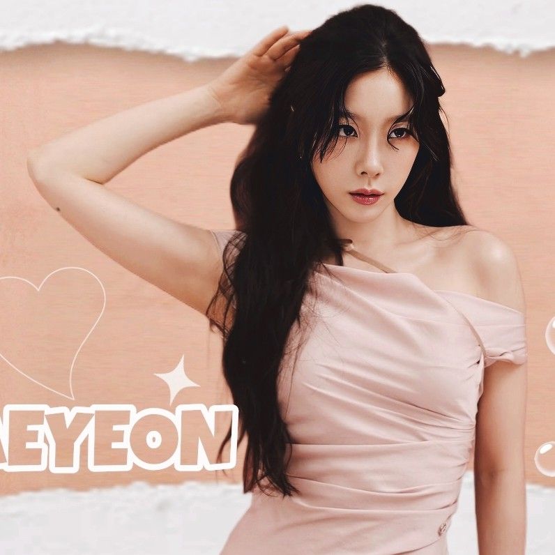 Recent activity shot of Taeyeon (Girls' Generation)