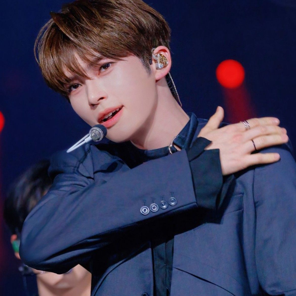 Recent activity shot of Sung Hanbin (ZEROBASEONE)