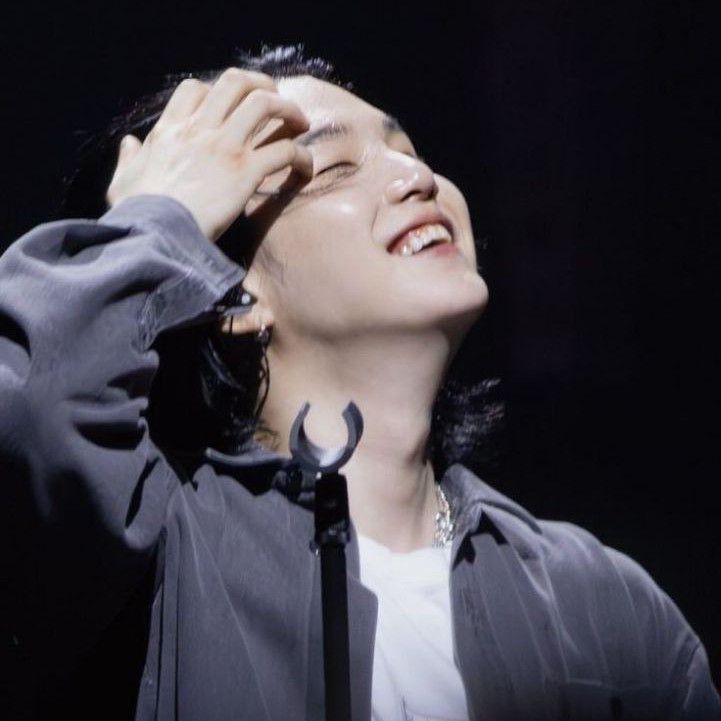 슈가 (방탄소년단)의 최신 사진