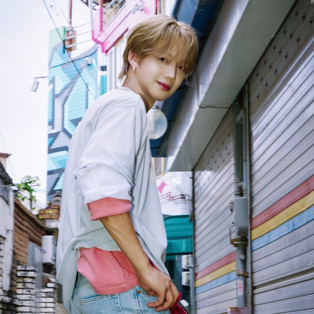 Behind-the-scenes cut of Lim Youngmin