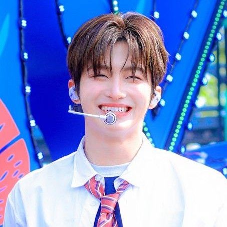 Latest photo of Jihoon (TWS)