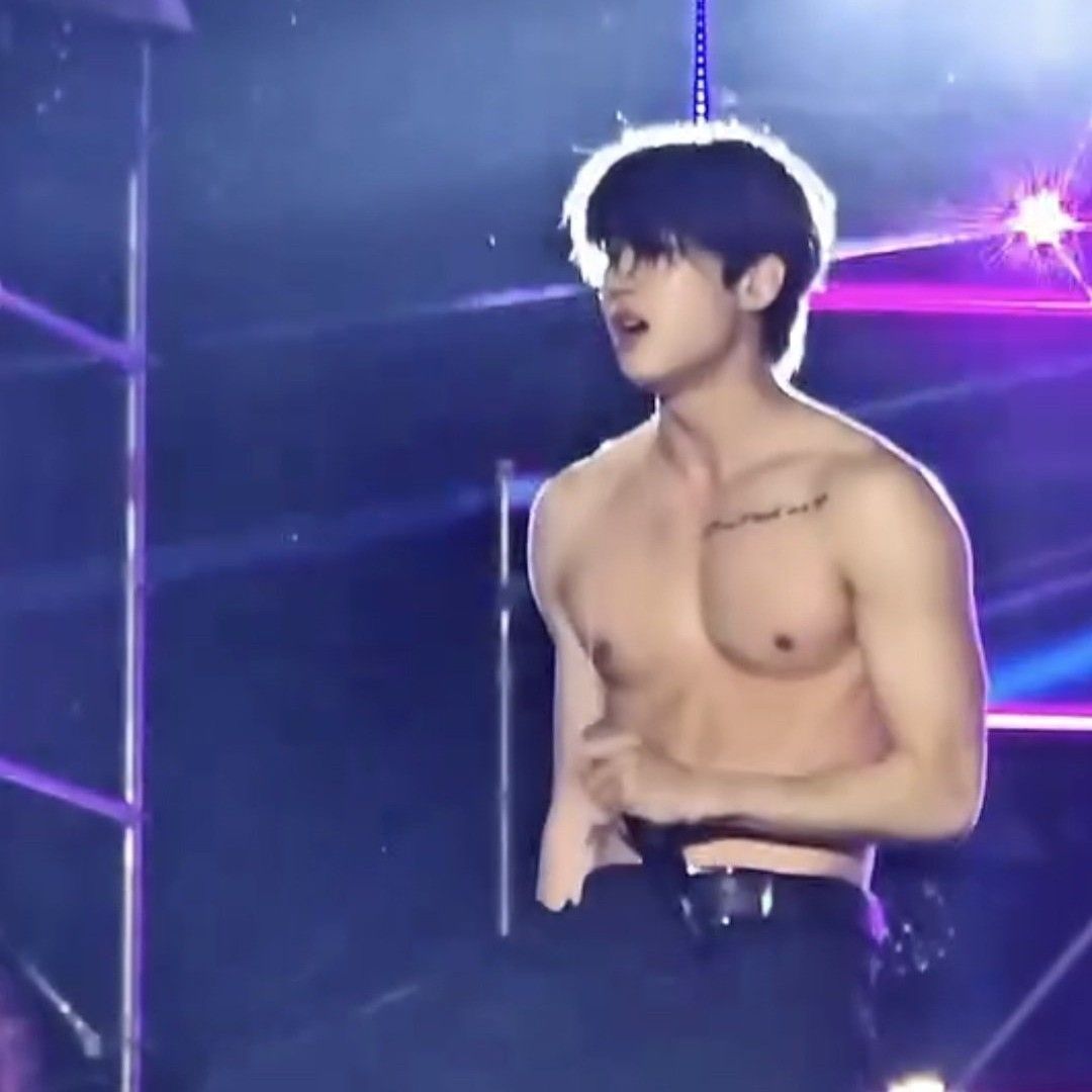 Behind-the-scenes cut of Han Seungwoo