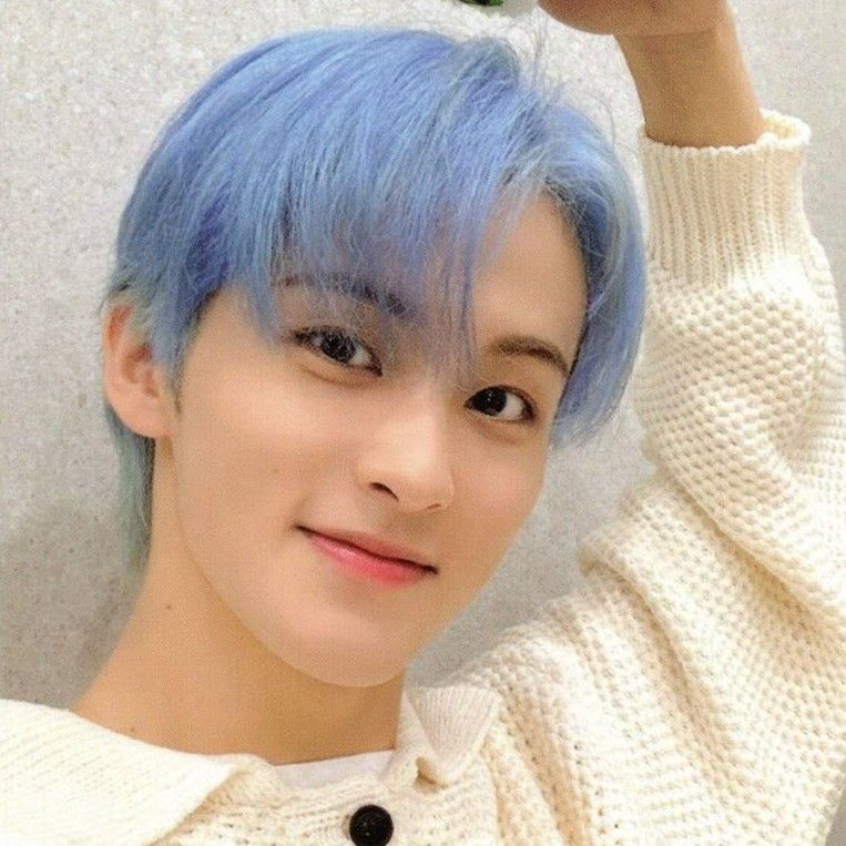 Latest photo of Mark (NCT 127, NCT DREAM)