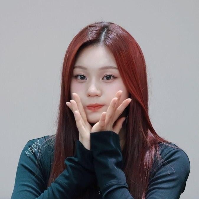 Behind-the-scenes cut of VIVIZ