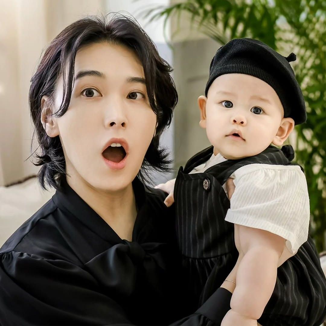 Behind-the-scenes cut of Sungmin (Super Junior)
