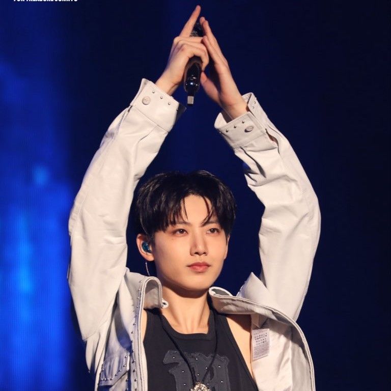 Latest photo of Junkyu (TREASURE)